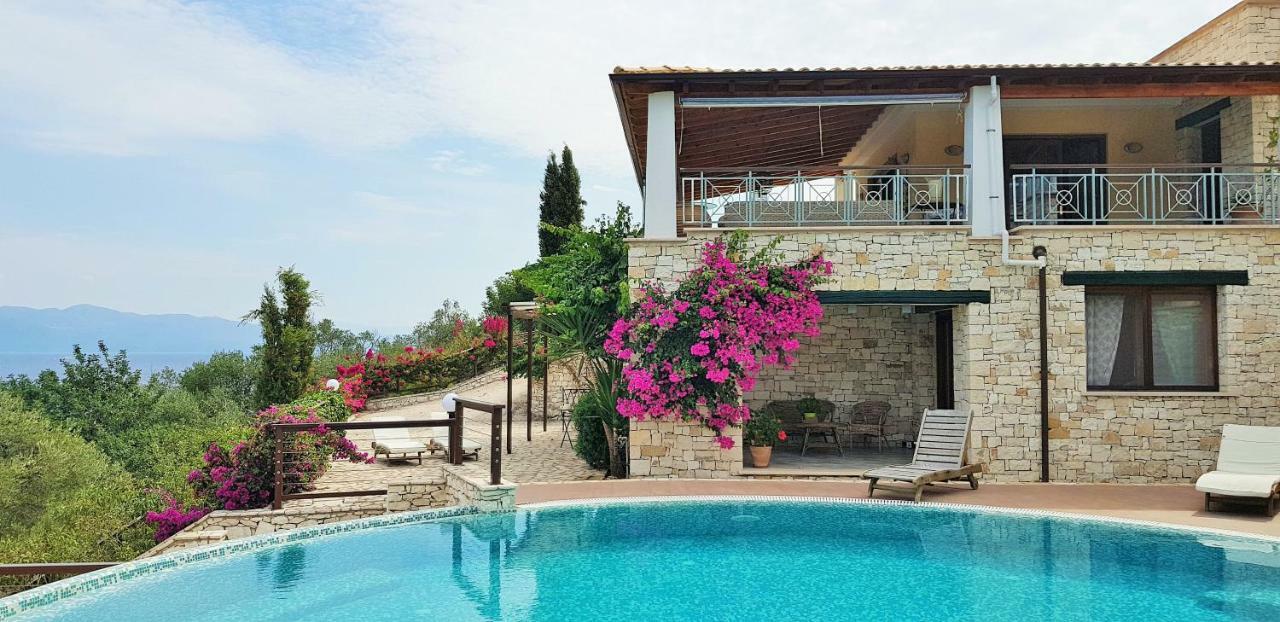 Villa Eos Gaios Bagian luar foto