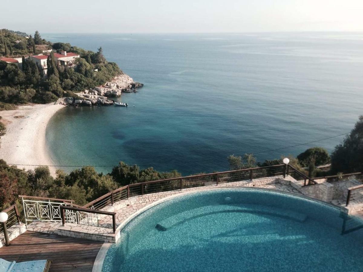 Villa Eos Gaios Bagian luar foto